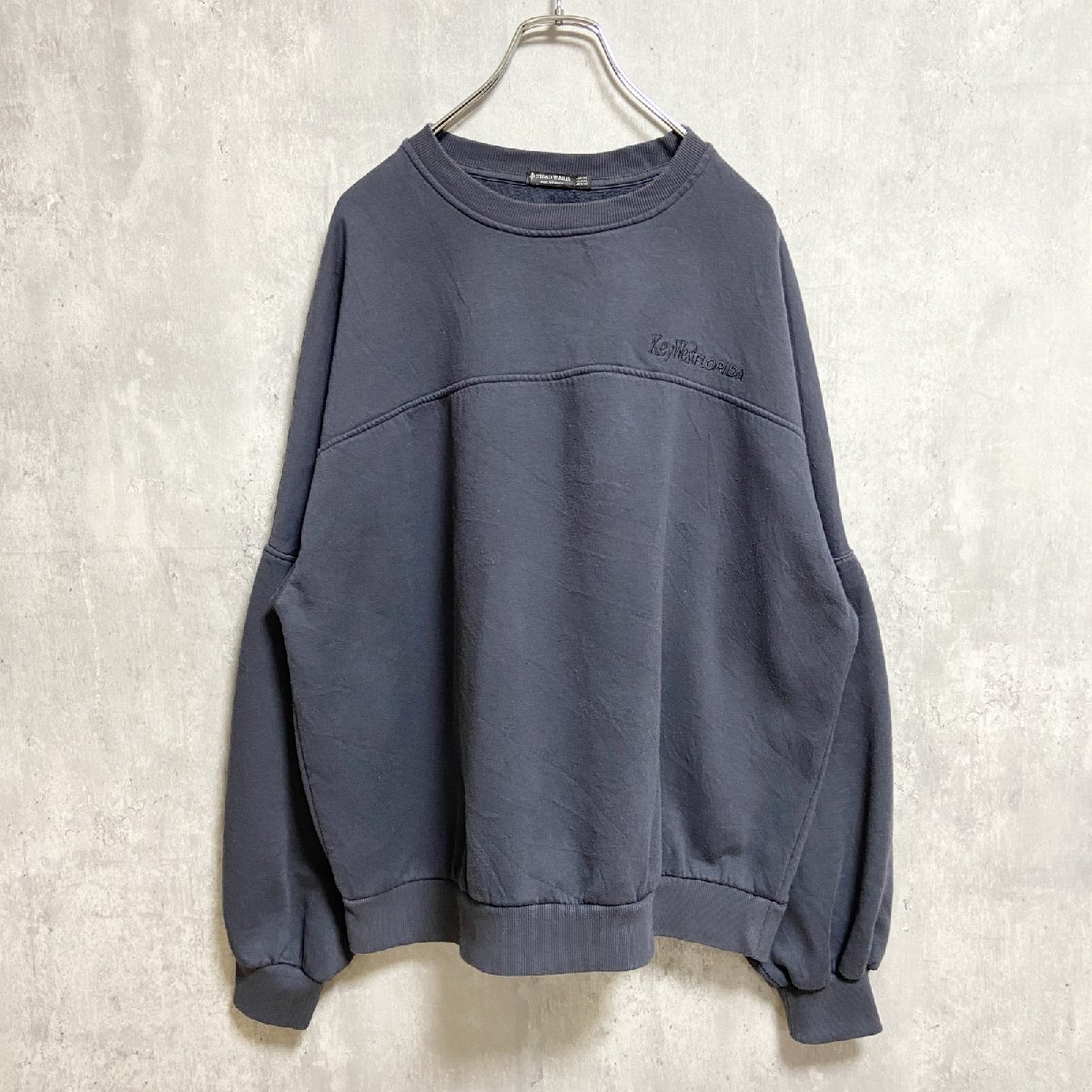 古着 used STRADIVARIUS 長袖ワンポイントロゴ刺繍スウェット トレーナー 黒 ブラック オーバーサイズ XLサイズ拍卖