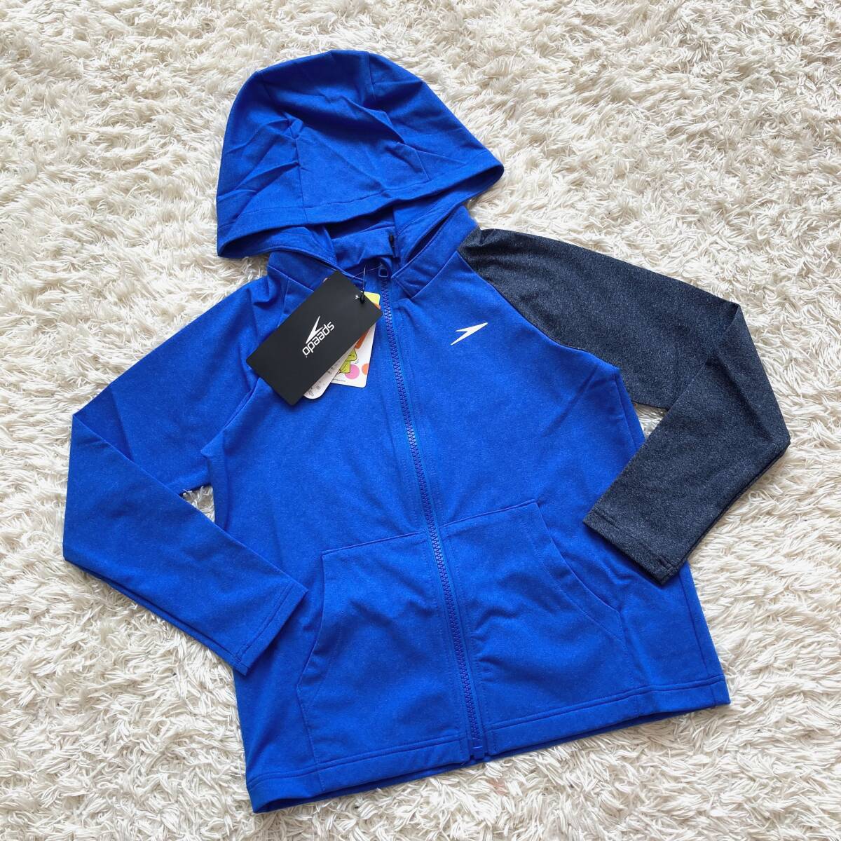 新品 未使用 speedo スピード 長袖 ラッシュガード パーカー 水陸両用 グレー 青 110cm キッズ ボーイズ 水着 UVカット ジップアップ拍卖