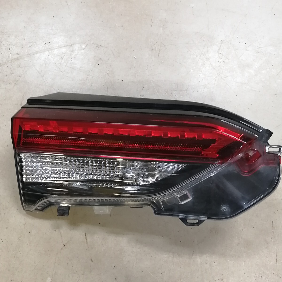 MXAA52 RAV4 左テールライト ICHIKOH 42-98 純正 トヨタ (QT)拍卖
