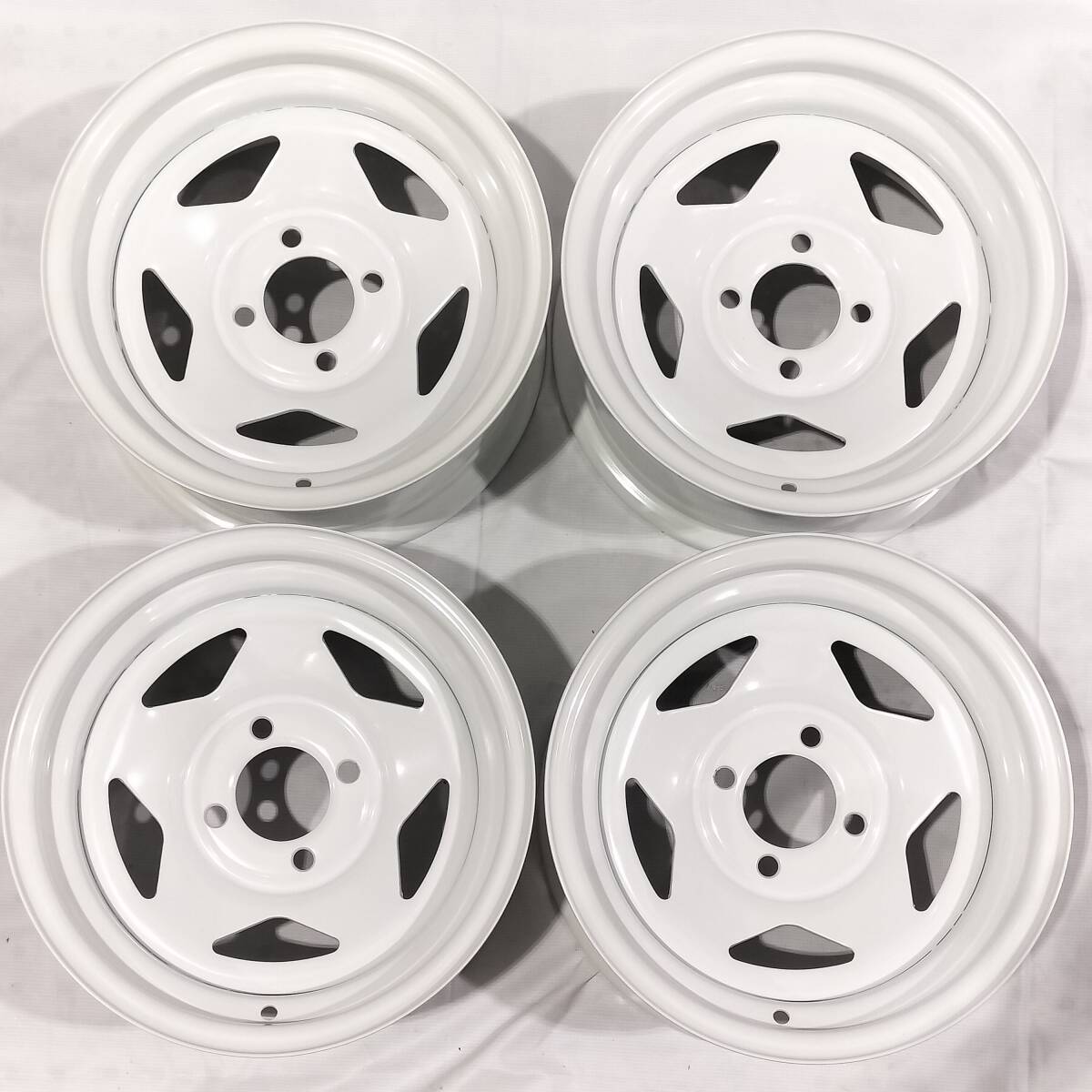 深リム 鉄チン 13-7.0J 4H100 ±00 ホワイト ホイール4本セット 軽トラ 軽バン エッセ アルト エブリィ キャリィ ハイゼット 01-2434拍卖