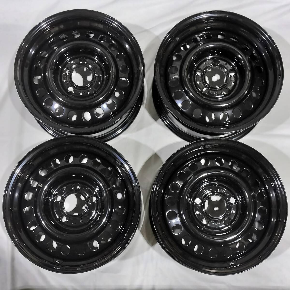 深リム 鉄チン ブラック 15-7.0J 5H114.3 +25 LINGLONG 205/65R15 (リボン幅 28mm) ホワイトリボン ノア ヴォクシー エクストレイル 01-24拍卖