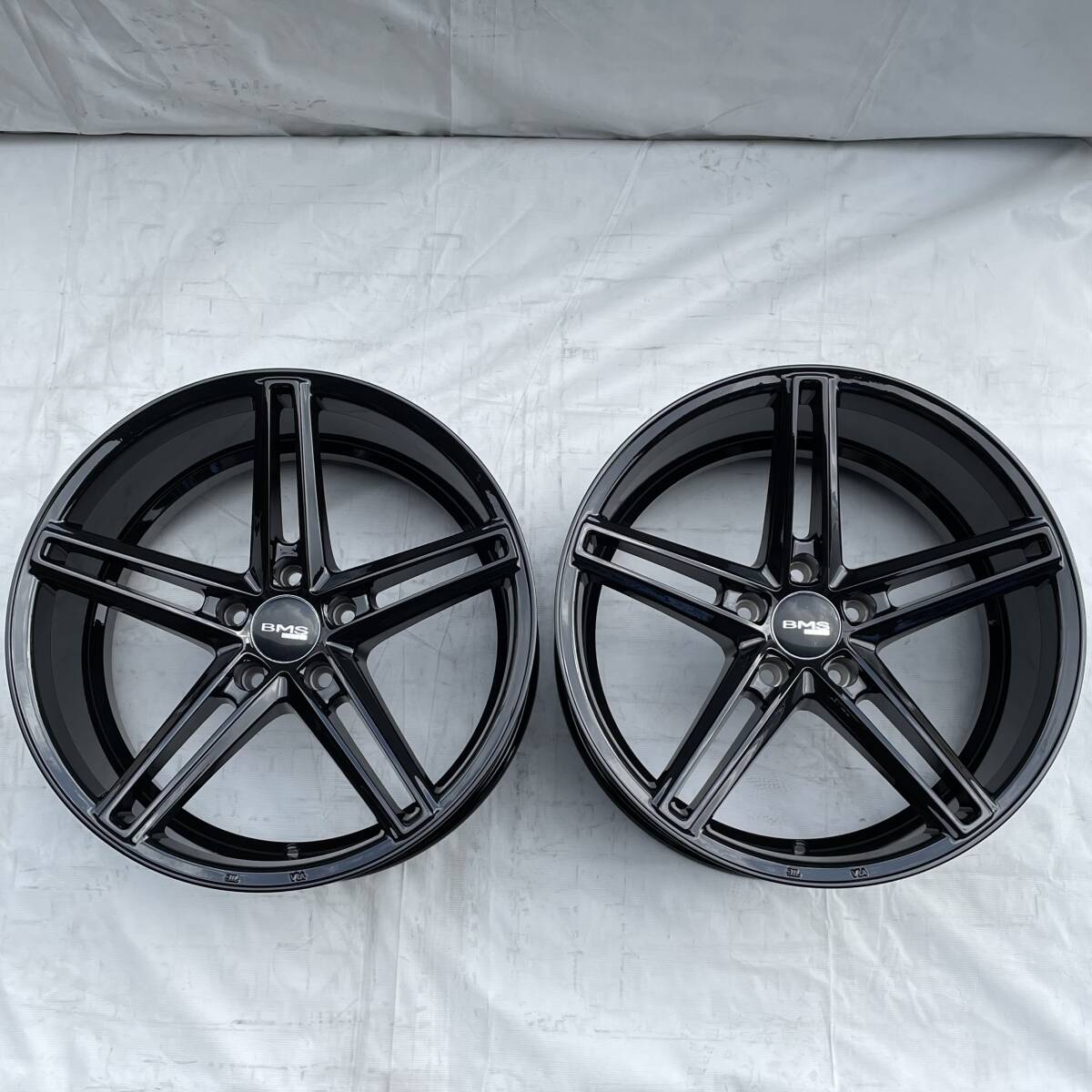 BMS C5-V2 グロスブラック 18-9.0J 5H114.3 +15 ホイル2本セット スカイライン シルビア 180SX セフィーロ ローレル RX-8 ドリフト 01-235拍卖