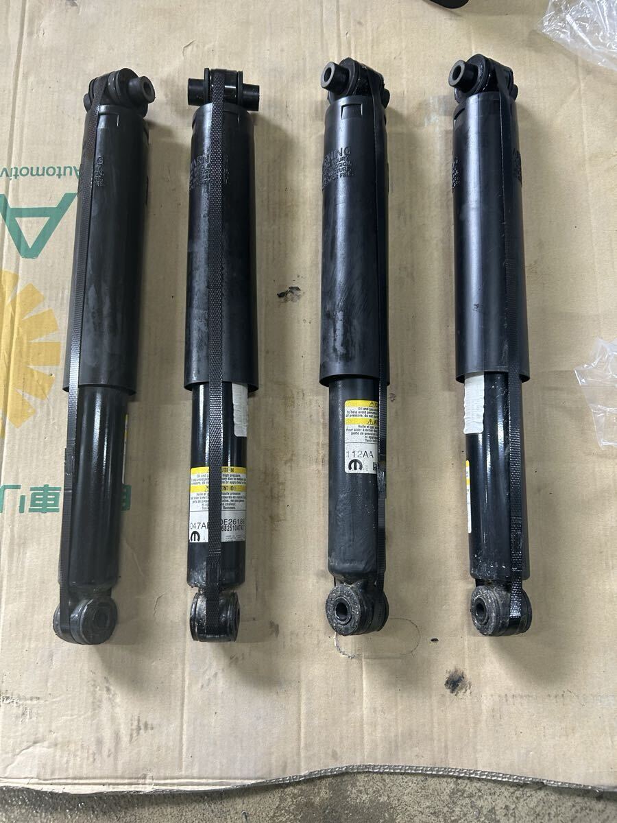 クライスラージープ JLラングラー純正ショック拍卖