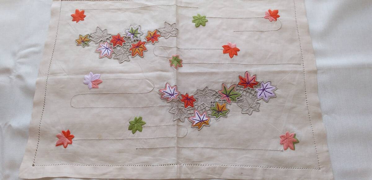 未使用タグ付き 近沢レース ランチョンマット 紅葉柄拍卖