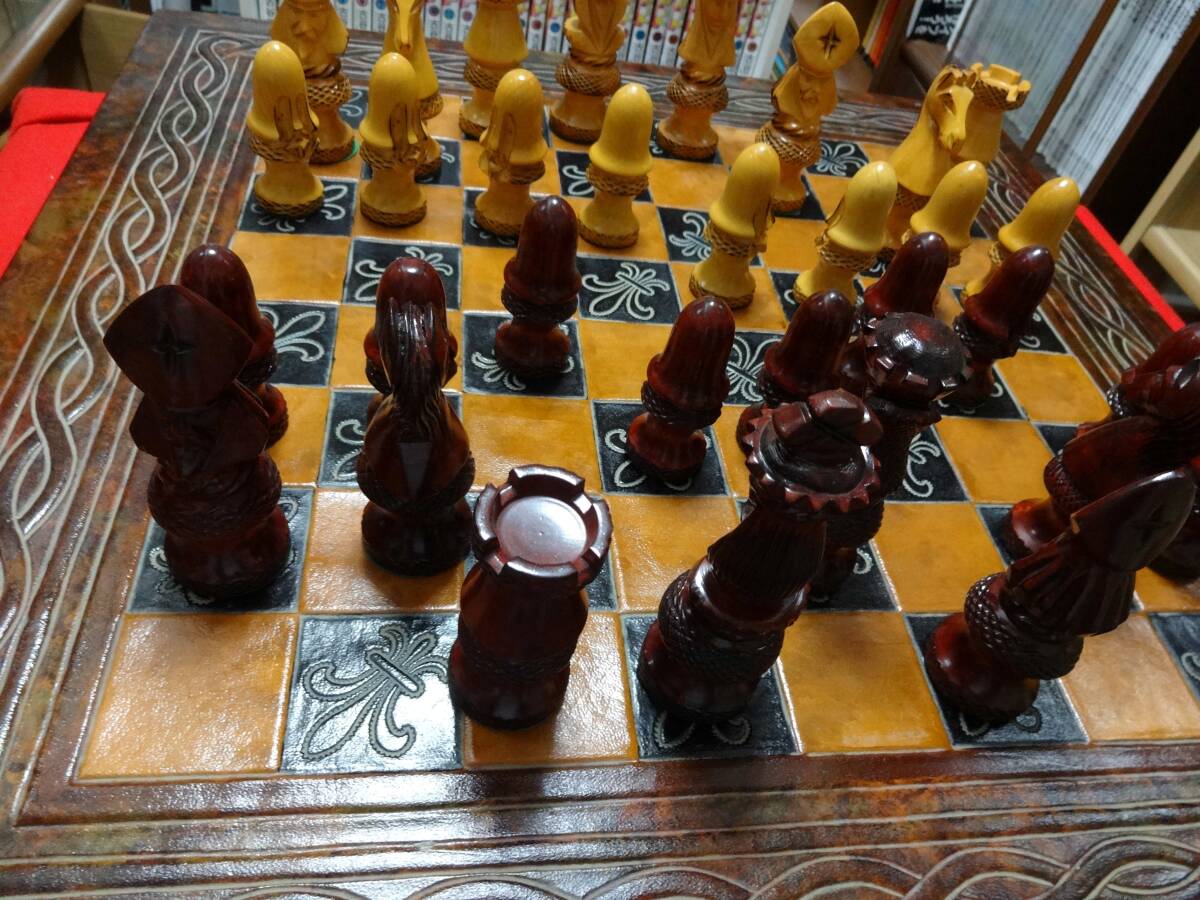 チェスのピース(駒)及びボード(盤)拍卖