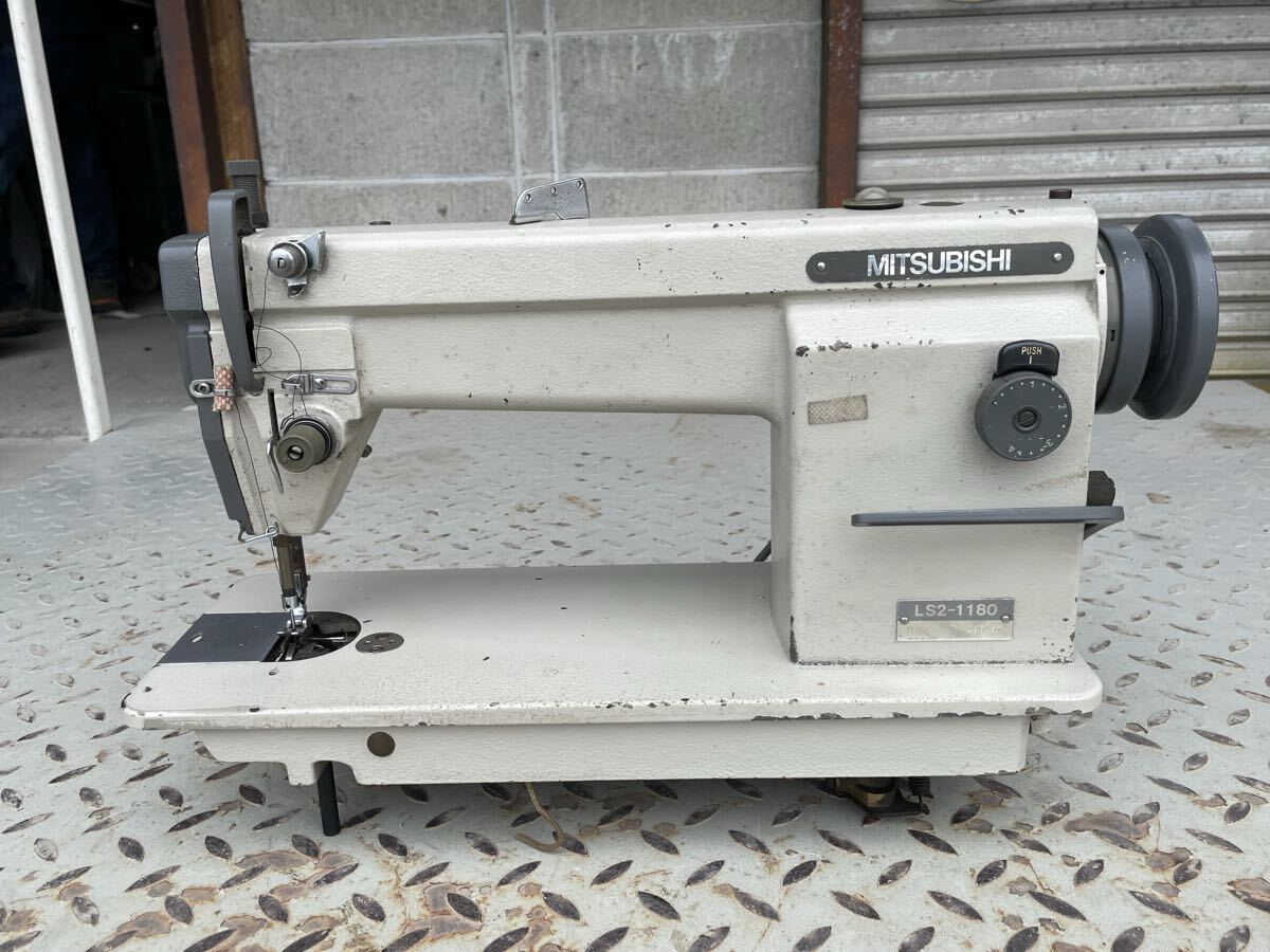 8B65 ミツビシ 三菱 工業用ミシン LS2-1180 本縫糸切りミシン 針上下OK 現状品拍卖