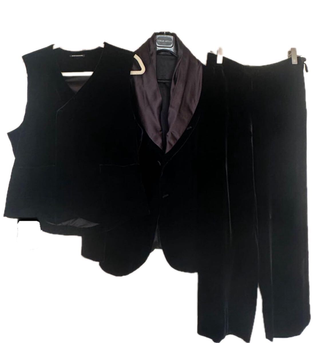 新品 GIORGIO ARMANI ベルベット ベロア 3ピースセット スーツ セットアップ ジャケット ベスト ジレ パンツ アルマーニ拍卖