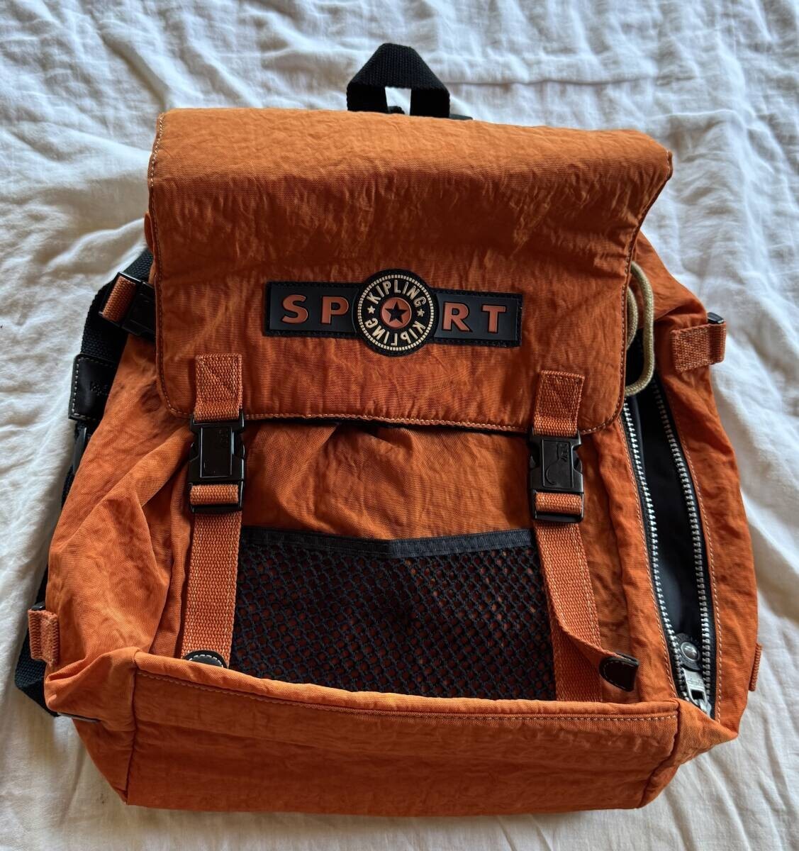 キプリング リュック オレンジ カラフル 大きめ スポーツ 定番商品拍卖