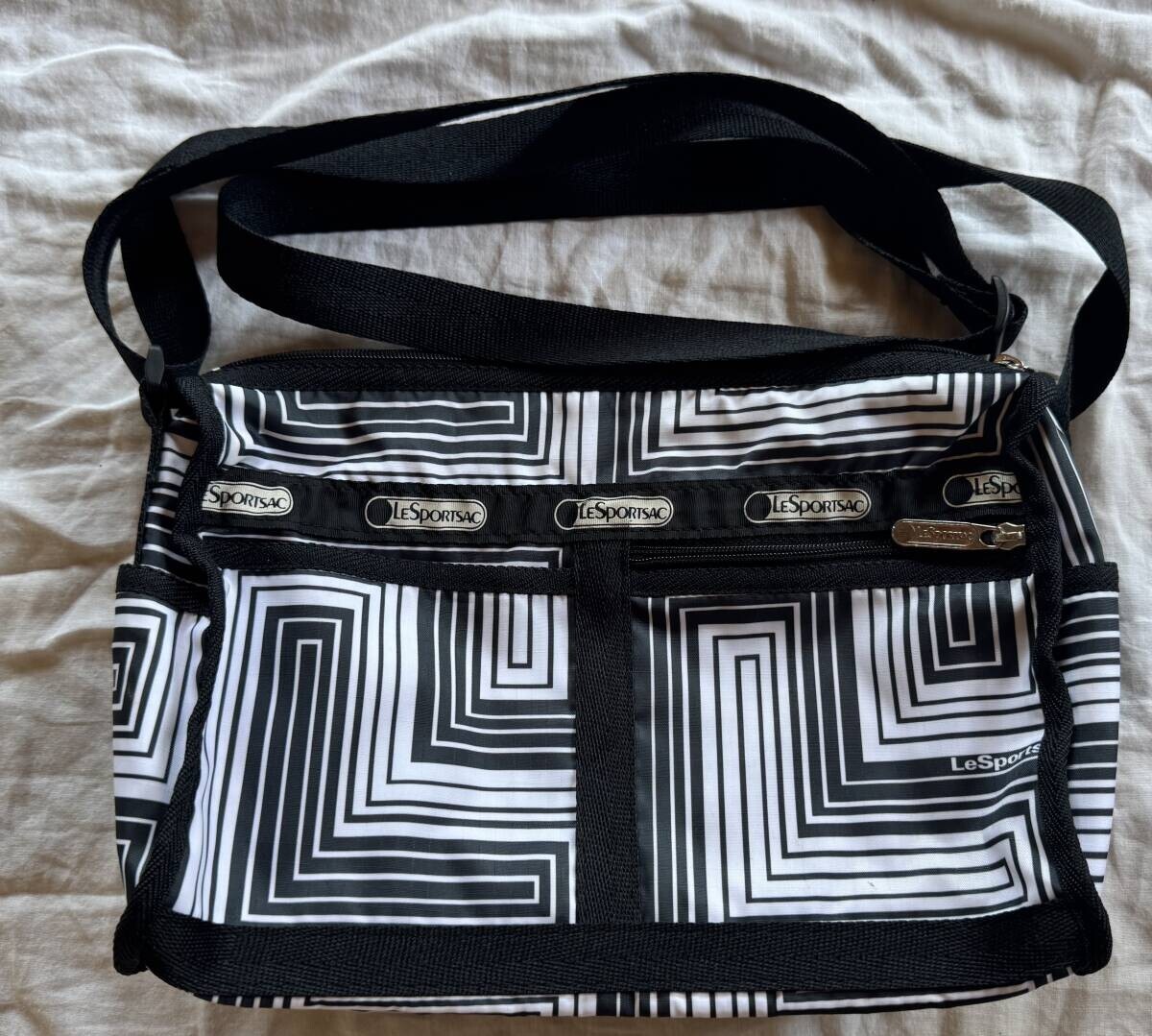 レスポートサック ショルダーバッグ ポーチ モノクロ 柄物 幾何学拍卖