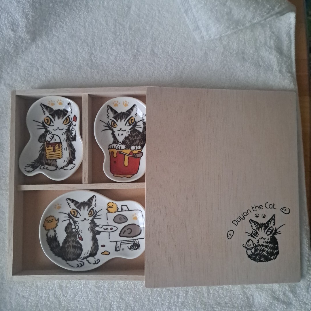 わちふぃーるど★猫小皿セットペイント未使用拍卖