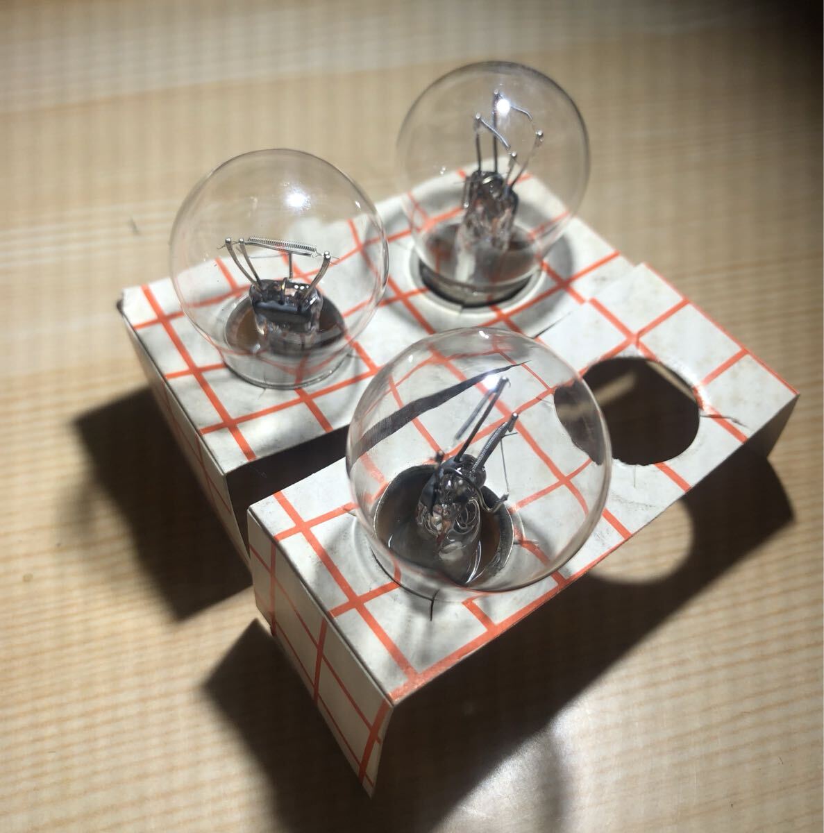 希少 トリプル球 2個セット+1個おまけ付きの3個 スバル等 12V 23/8/3w 廃盤品 在庫ラスト バルブ トリプル ワンテール 360 テール 旧車 R拍卖