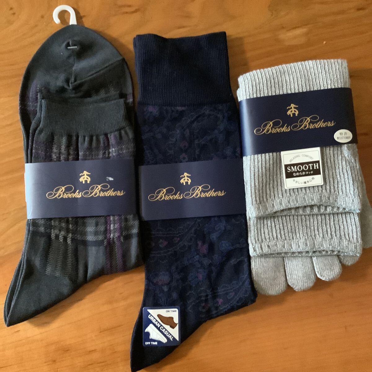 ブルックスブラザーズ  紳士 靴下3足拍卖