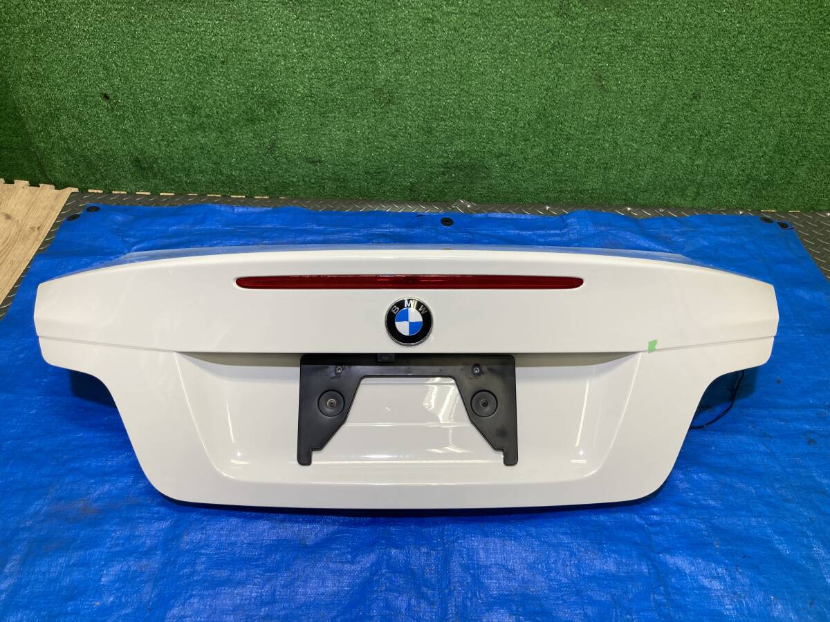 BMW 1シリーズ 120iクーペ E82 トランクパネル バックドア カメラ付き 後ろ ドアカラー300 アルピンホワイト3 管25103拍卖