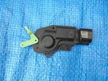 ムーヴ L150S L152S エッセ L235S リア左 ドアロックアクチュエーター モーター 後左 助手席側 RL 純正動作品 Z6拍卖