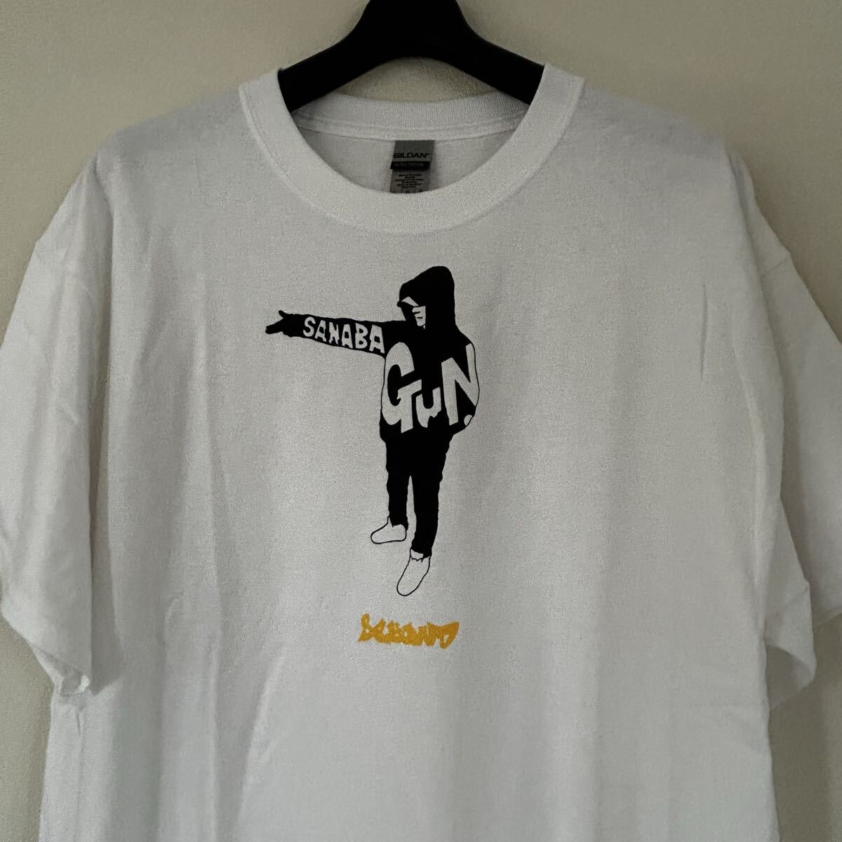 ② 新品未使用 GILDAN SANABAGUN.Tシャツ Lサイズ 白 バンド拍卖
