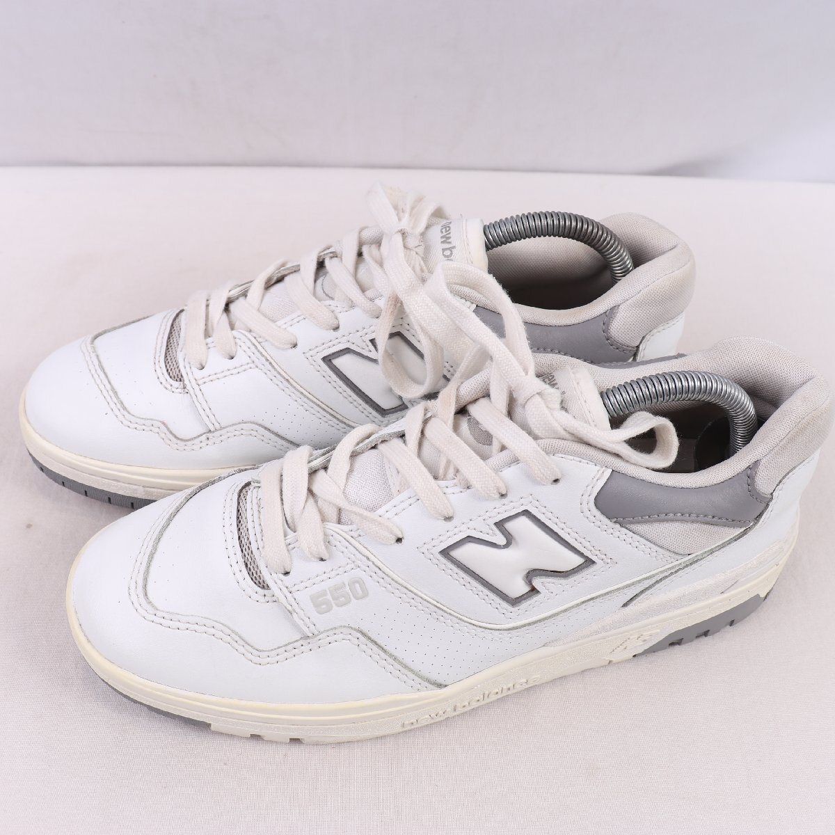 550 ニューバランス 26.0cm/new balance BB550SWA 白 ホワイト 灰 グレー 中古 古着 メンズ スニーカー yy6517拍卖