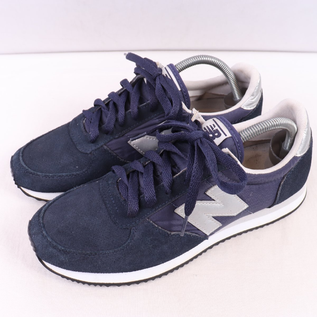 220 ニューバランス 26.5cm/New Balance 紺 ネイビー シルバー 白 中古 古着 スニーカー メンズ yy651拍卖