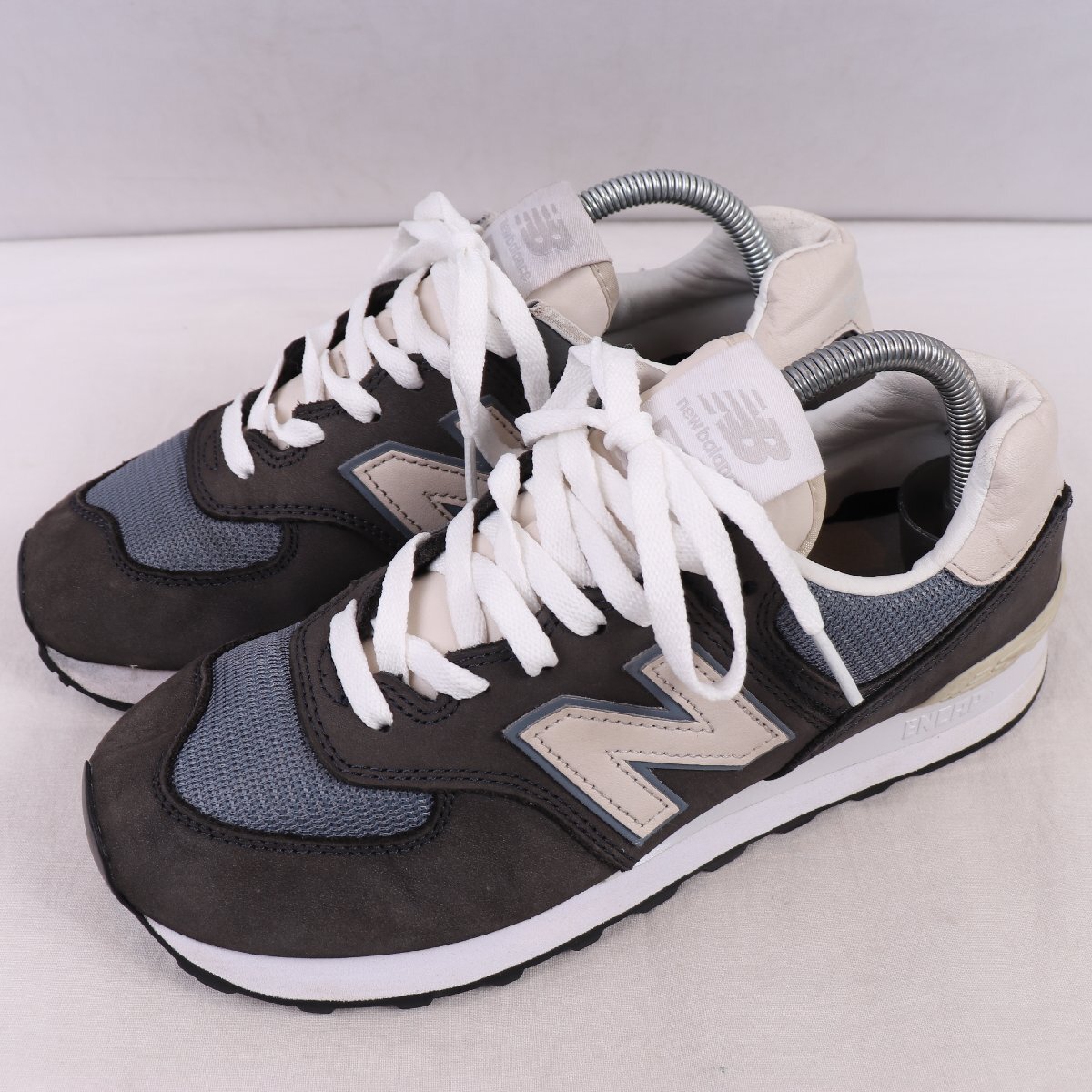 574 ニューバランス 25.0cm/new balance ダークグレー ネイビーグレー 白 中古 古着 スニーカー メンズ スニーカー yy654拍卖