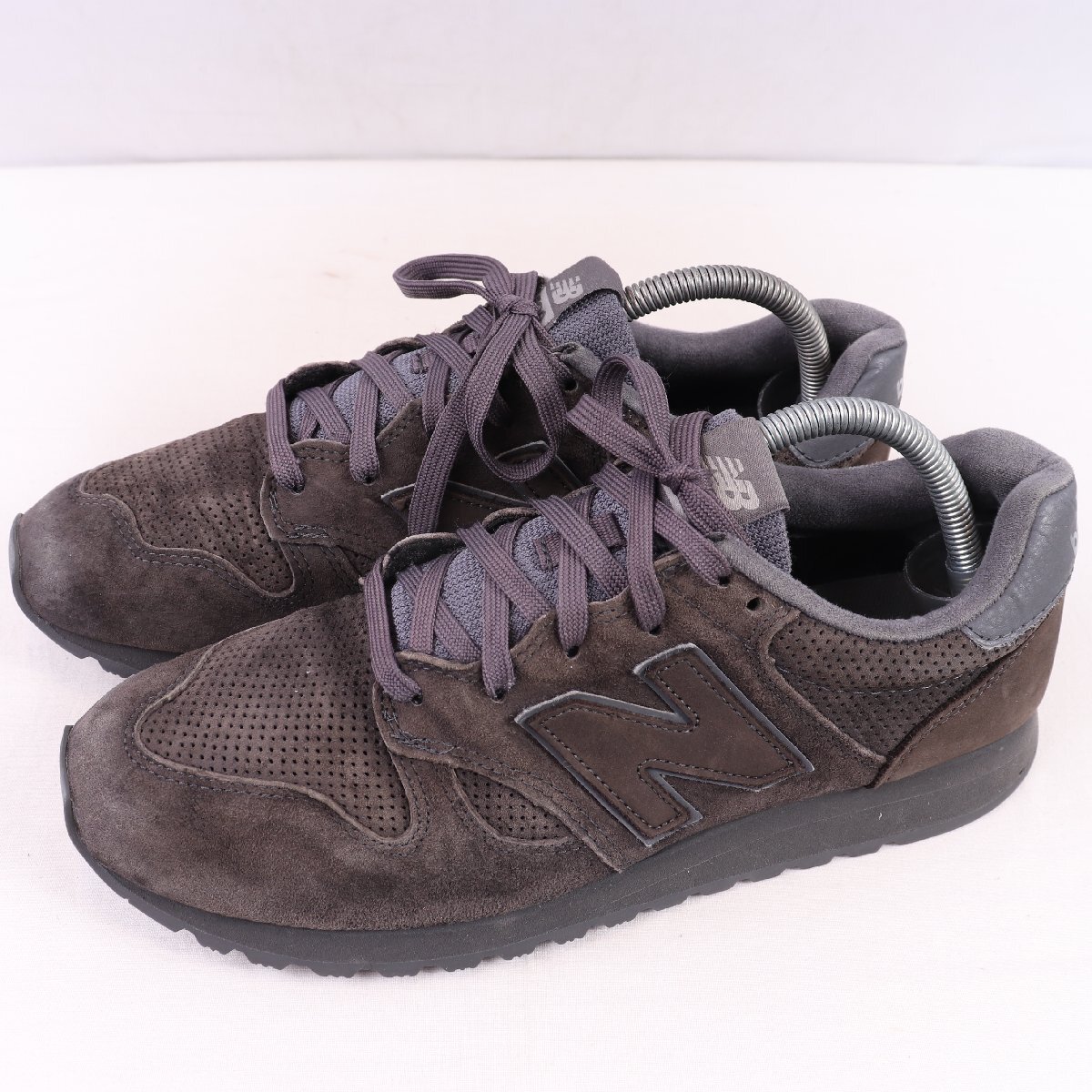 520 ニューバランス 26.5cm/new balance 濃灰 ダークグレー 中古 古着 スニーカー メンズ yy6626拍卖