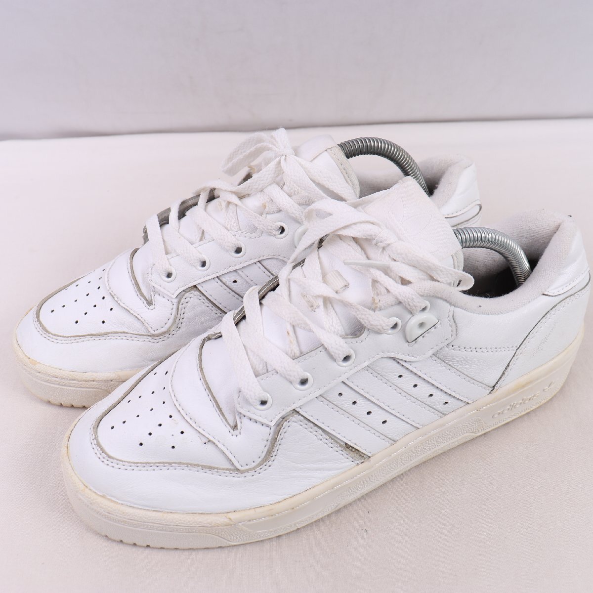 RIVALRY LOW 26.0cm/adidas ライバルリー ロー アディダス スニーカー 白 ホワイト 中古 古着 メンズ ad6604拍卖