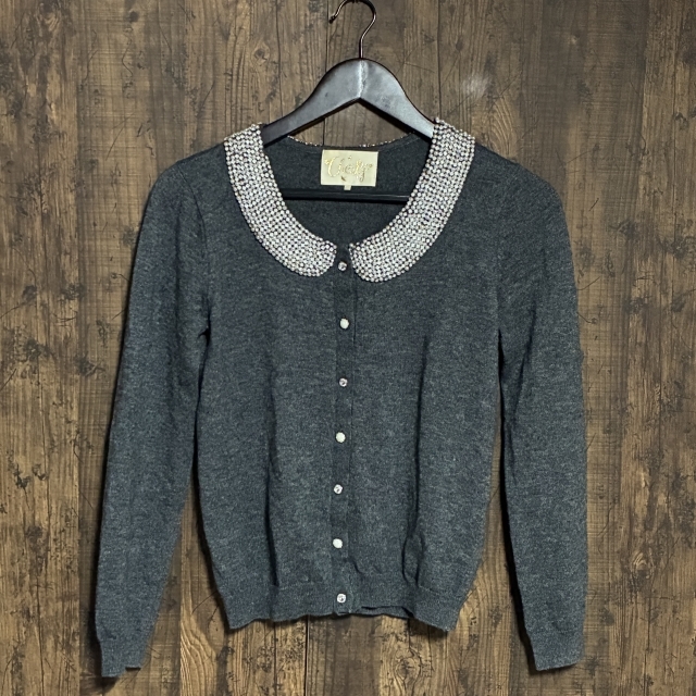 A460◇Chesty | チェスティ ビジュー付きカーディガン チャコールグレー レディース Fサイズ 中古品拍卖