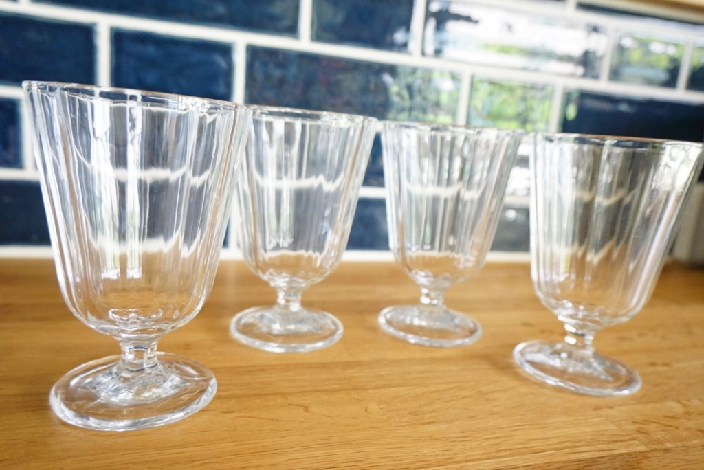 【新品 未使用】足付きデザートグラス デザートカップ パフェグラス 4個セット拍卖