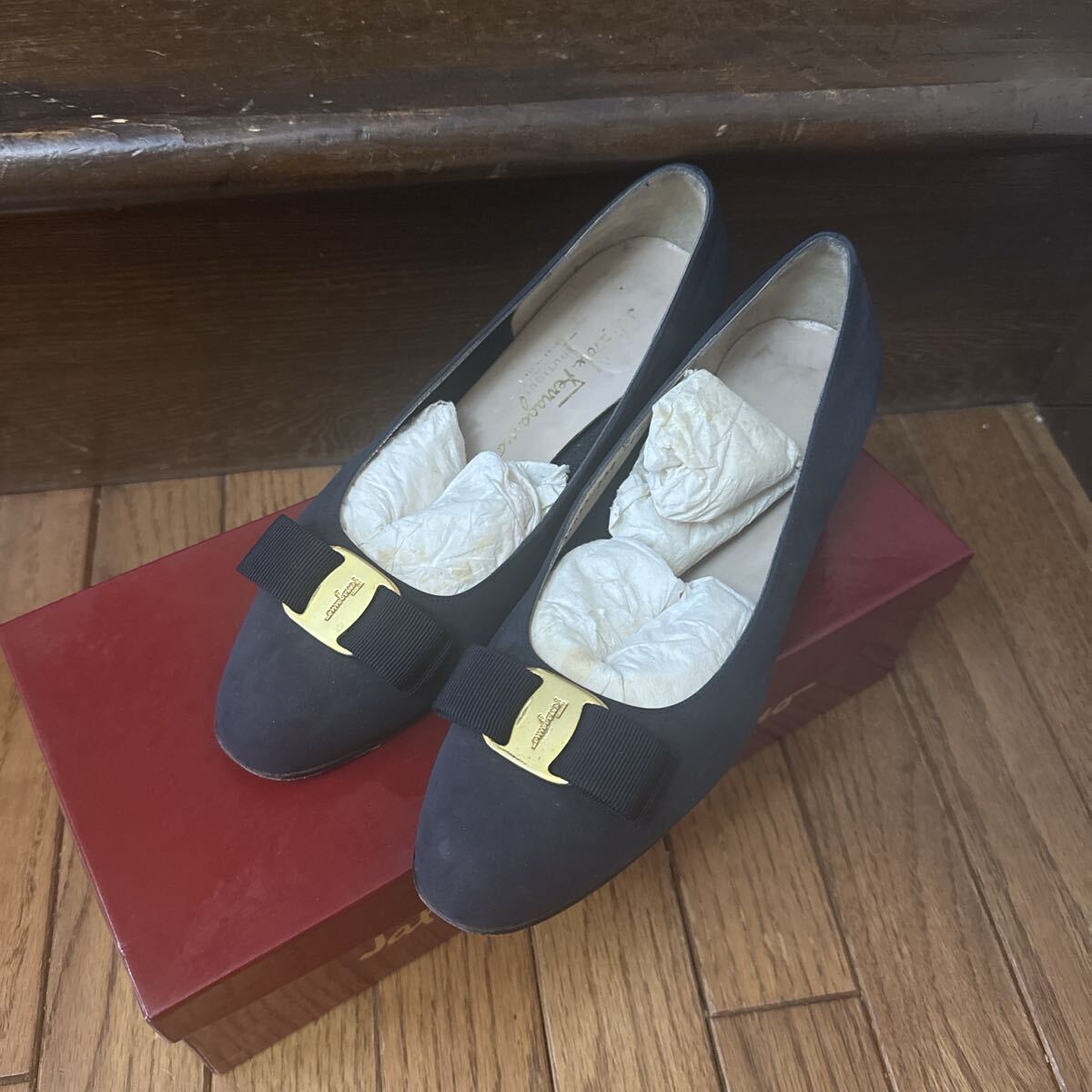 フェラガモ パンプス vera ネイビー拍卖