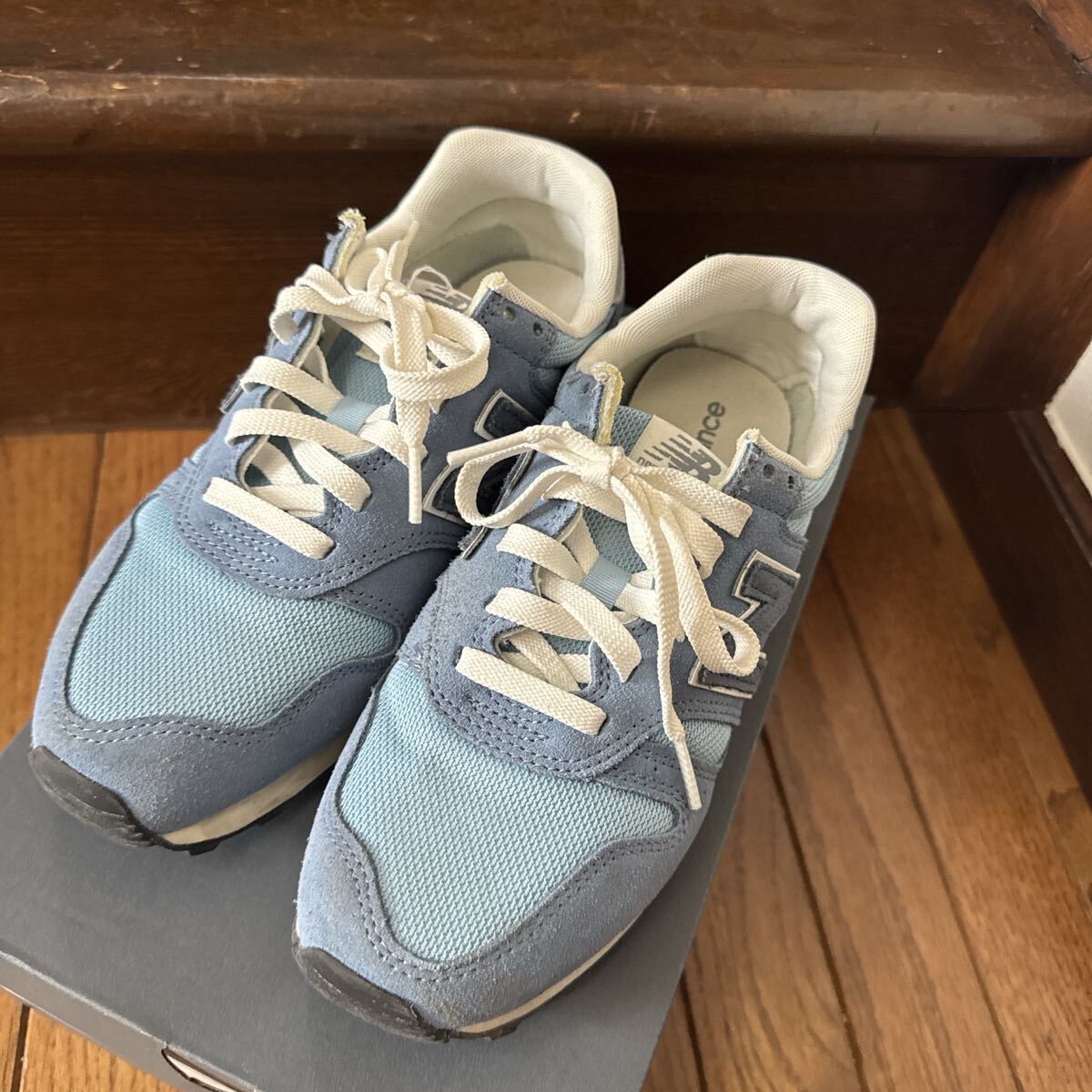 ニューバランス スニーカー 373 水色 24.5拍卖