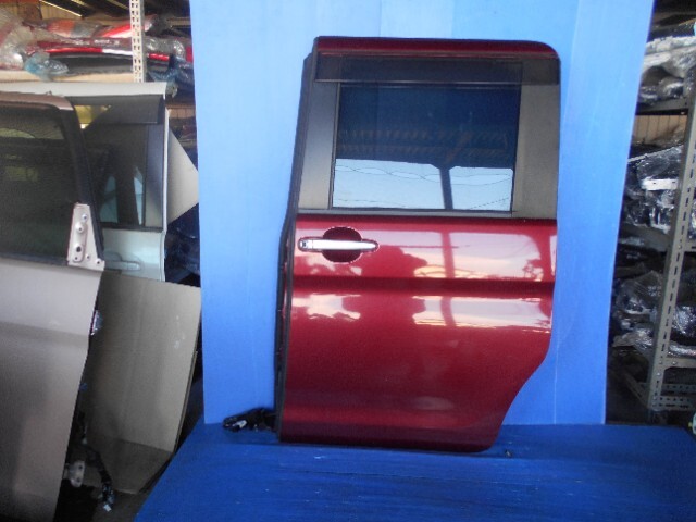 903204 ダイハツ タント LA600S リヤドア左拍卖