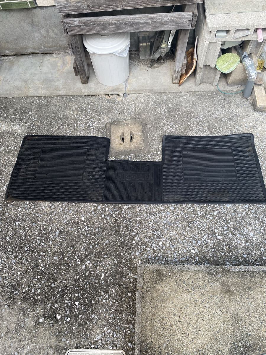 330 セドリック 純正リアマット ゴムマット C-331 SGLE 昭和53年式 当時物 中古品  日産拍卖