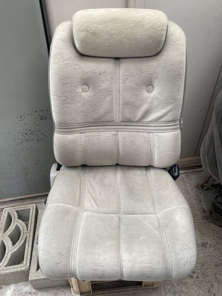 セドリック 330 セダン 運転席側 右シート 昭和53年式 C-331 SGLE 当時物 中古品 L20E グロリア ドライバーシート 西濃運輸さん発送 レア拍卖