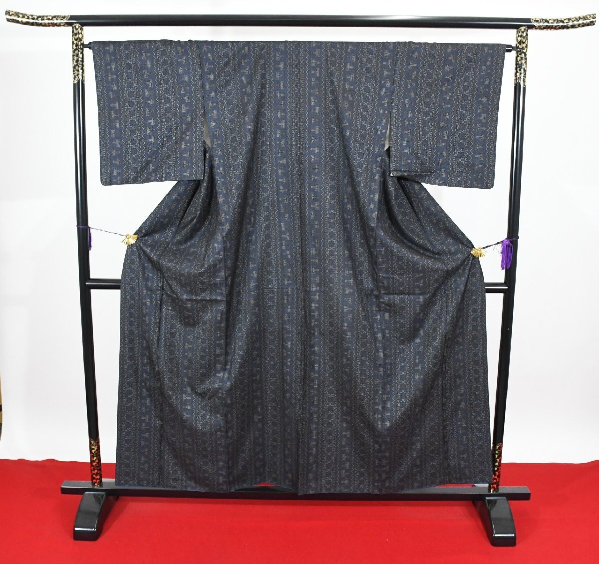 大島紬 和更紗縞 花 正絹 身丈152cm 裄丈66cm ★着物 pb-3387 桜庭呉服店拍卖