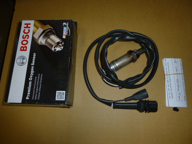 ヴァナゴンT3 2.1/カラベルT3 2.1/GOLF2 GTI 16V用O2センサー新品BOSCH製拍卖