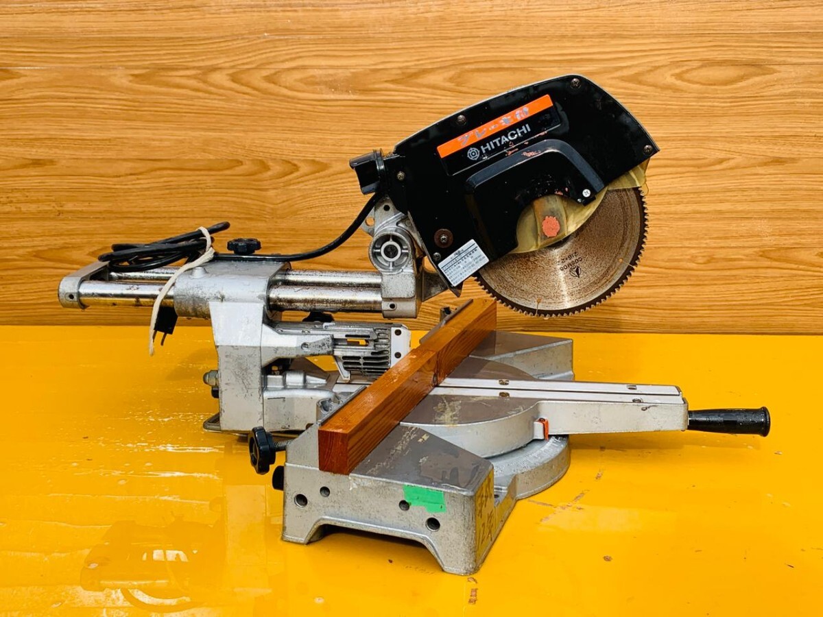 (86) HITACHI 日立工機 卓上スライド丸のこ 丸ノコ C8FB 動作品拍卖