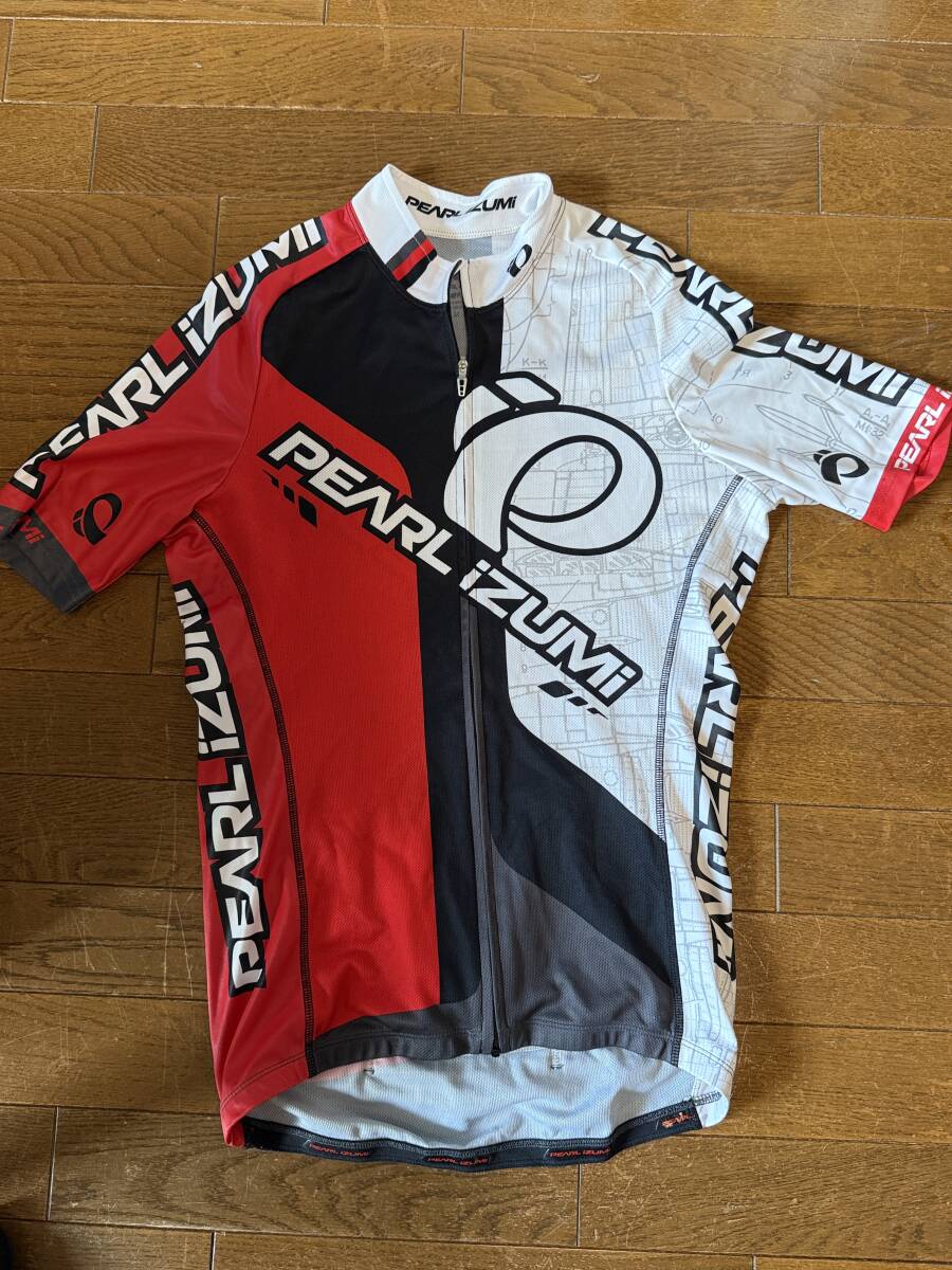 【中古品】パールイズミ サイクリングジャージ Mサイズ とてもきれいです。拍卖