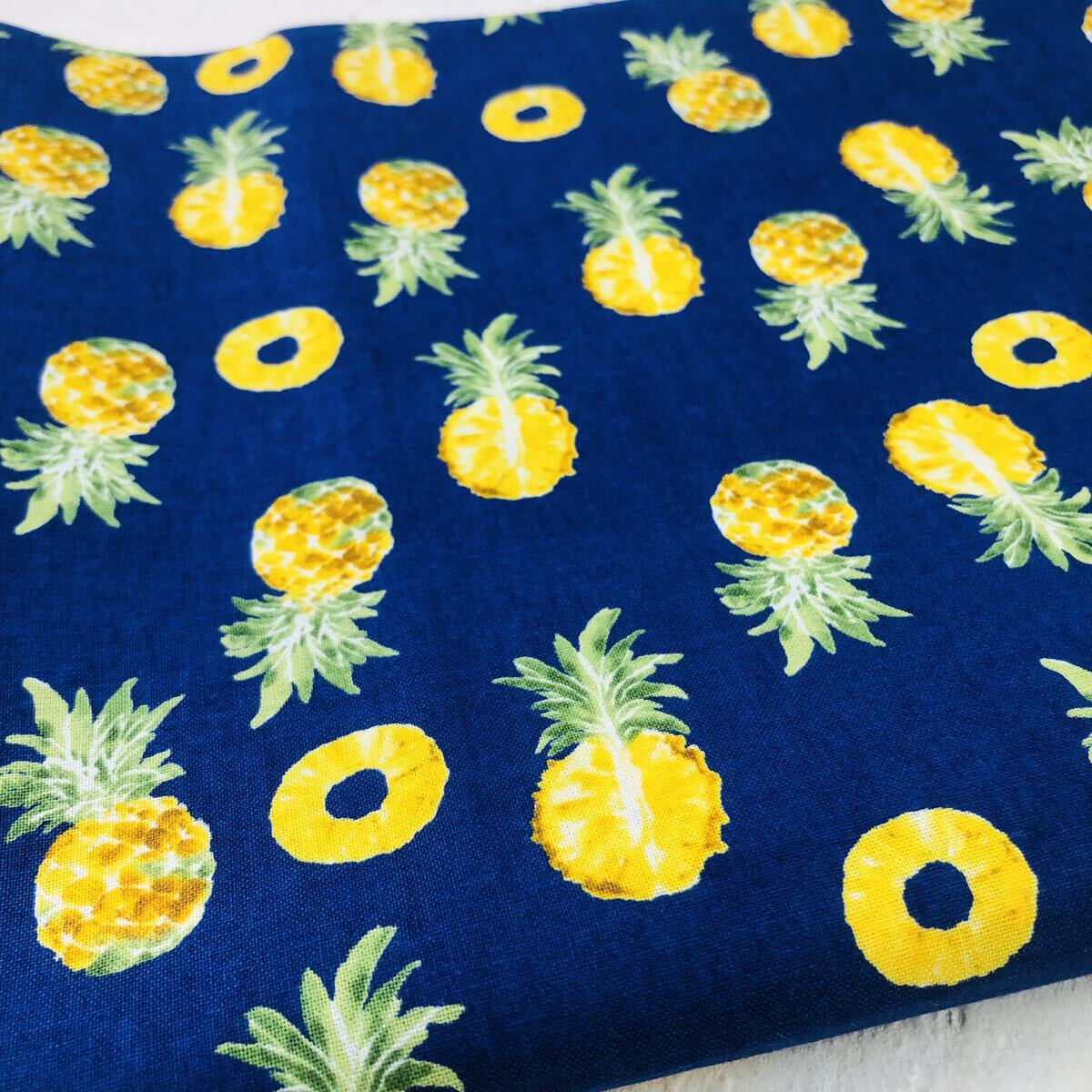 50cm パイナップル シーチング ネイビー はぎれ 110×50拍卖