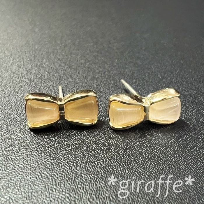 B573 匿名配送 ピアス レディース リボン キャッツアイ ゴールド s925 スタッドピアス拍卖