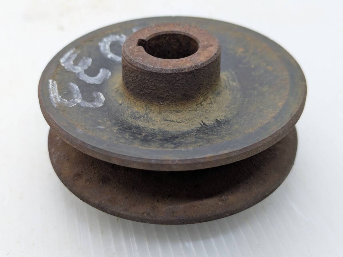 No.1033●1連プーリー●Bベルト●軸径Φ15mm●鍵幅4mm●外径Φ75mm●全体厚み42mm●発動機用●エンジン用●パーツ●部品拍卖