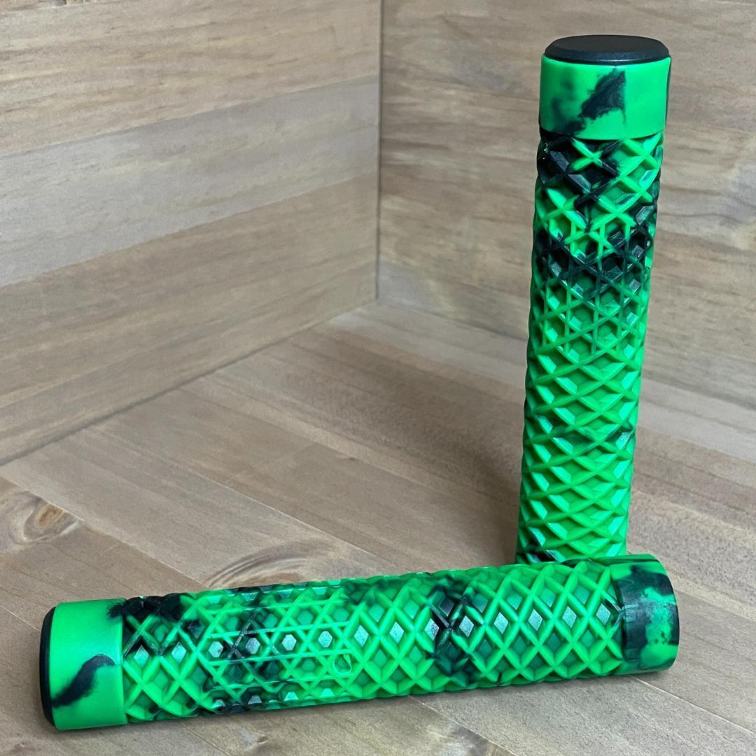 【新品】BMX MTB ラバー VANS風 ワッフルグリップ グリーン ブラック クロスバイク 自転車 マウンテンバイク グリップ ハンドル 拍卖