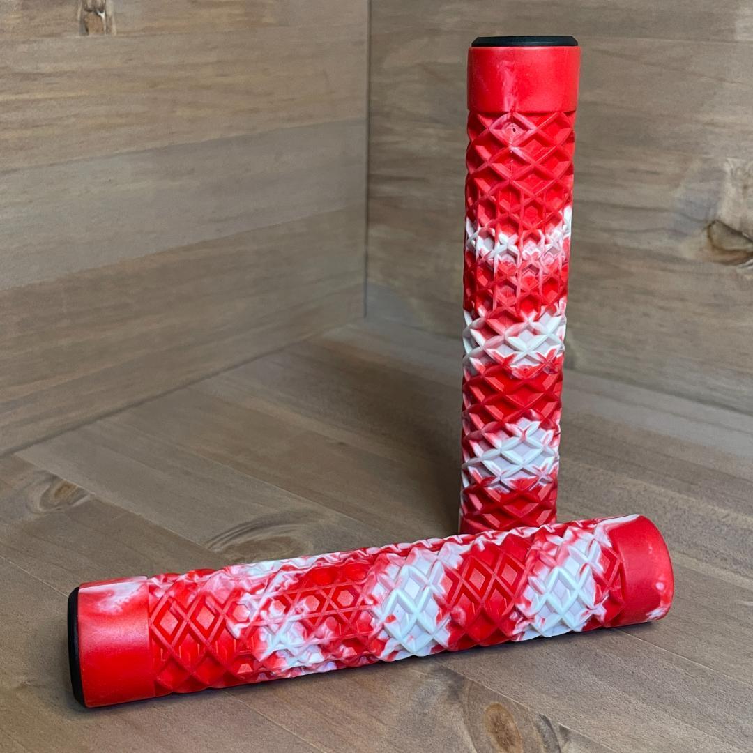 【新品】BMX MTB ラバー VANS風 ワッフルグリップ レッド ホワイト クロスバイク 自転車 マウンテンバイク グリップ ハンドル 拍卖