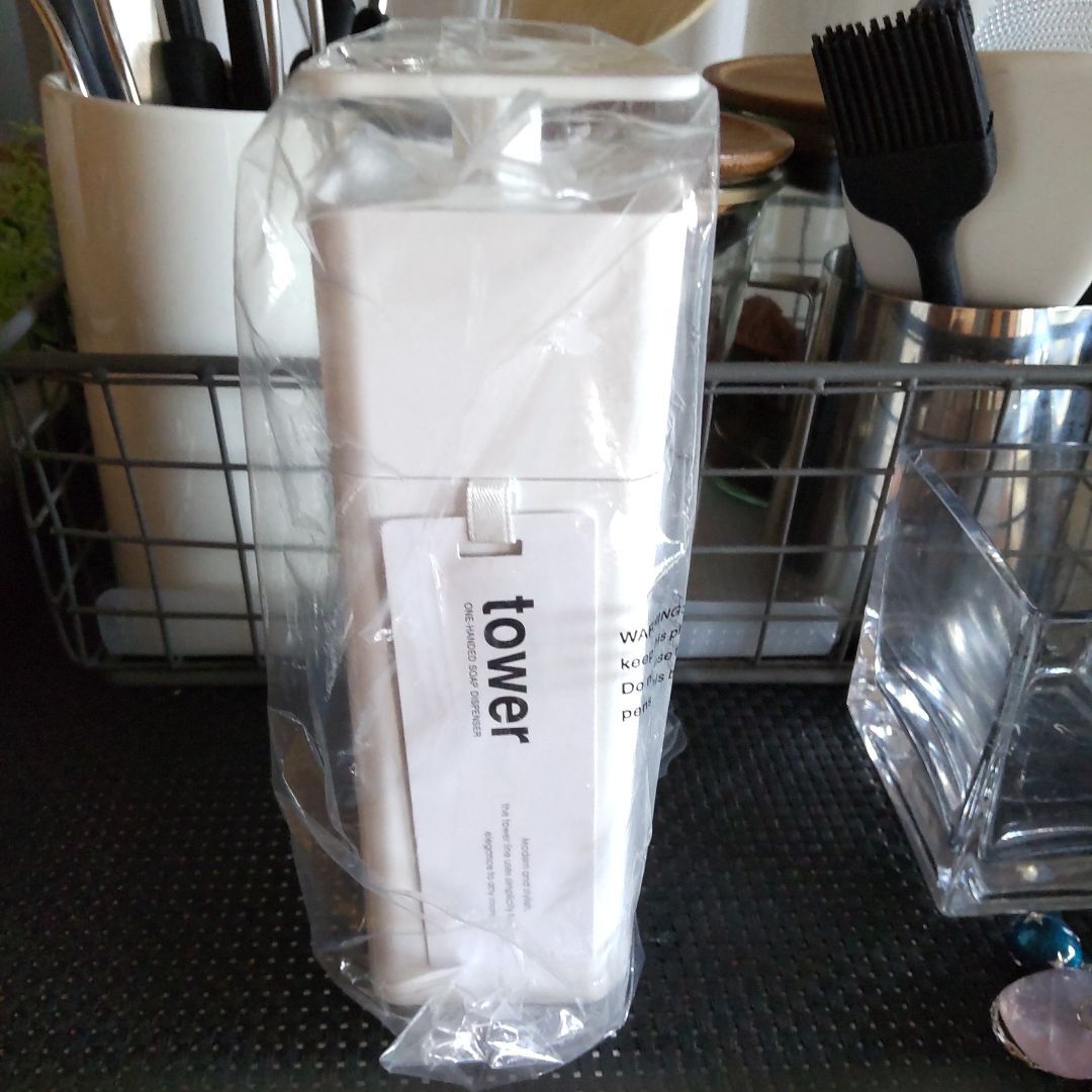 TOWER 片手で出せる ディスペンサー ホワイト拍卖