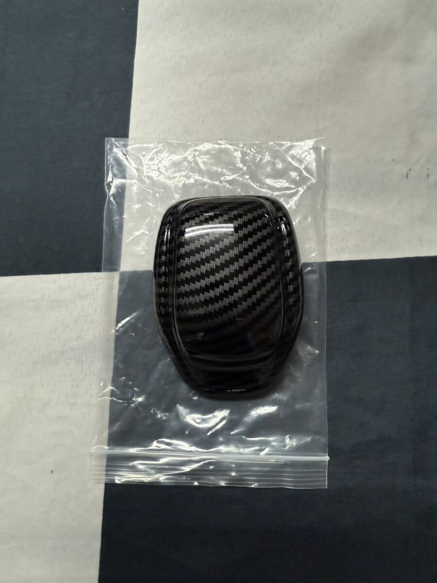 トヨタシフトノブカバーカーボンファイバクラウンクルーガRAV4ハリアカムリワイルドランダヴェンザレバーガーニッシュ傷付汚難いテープ不要拍卖