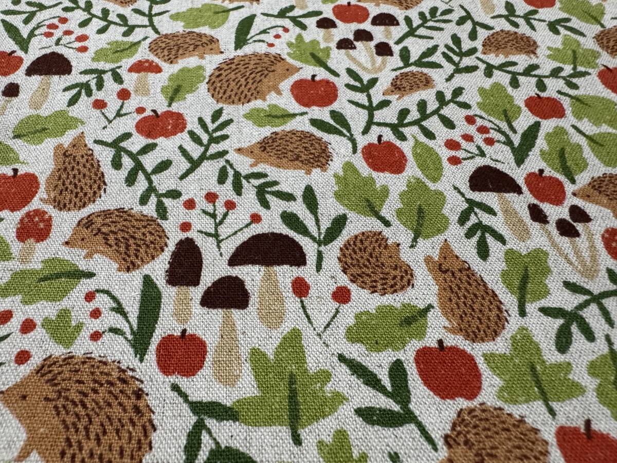 4m 綿麻キャンバス 110×400cm ハリネズミ キノコ / 生地 はぎれ 日本製 コットンリネン 綿麻 キャンバス ボタニカル拍卖