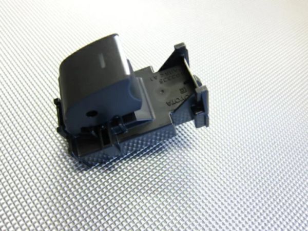 ★新品★ トヨタ純正 TOYOTA カローラスポーツ210系 パワーウィンドウレギュレータースイッチ 助手席 後部座席用拍卖