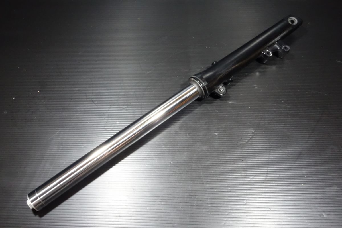 W650 フロントフォーク 右 EJ650A カワサキ 純正 44071-0071 #R20250818拍卖