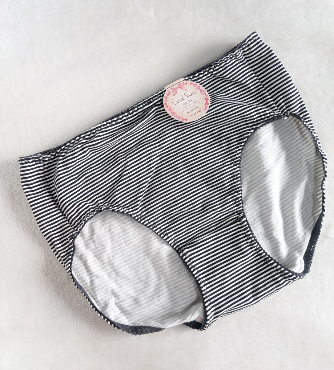 普段使いに☆パンティ未使用LL☆可愛いし細ボーダー☆綿100%☆ホワイト×ブラック☆匿名配送可☆タグあり☆拍卖