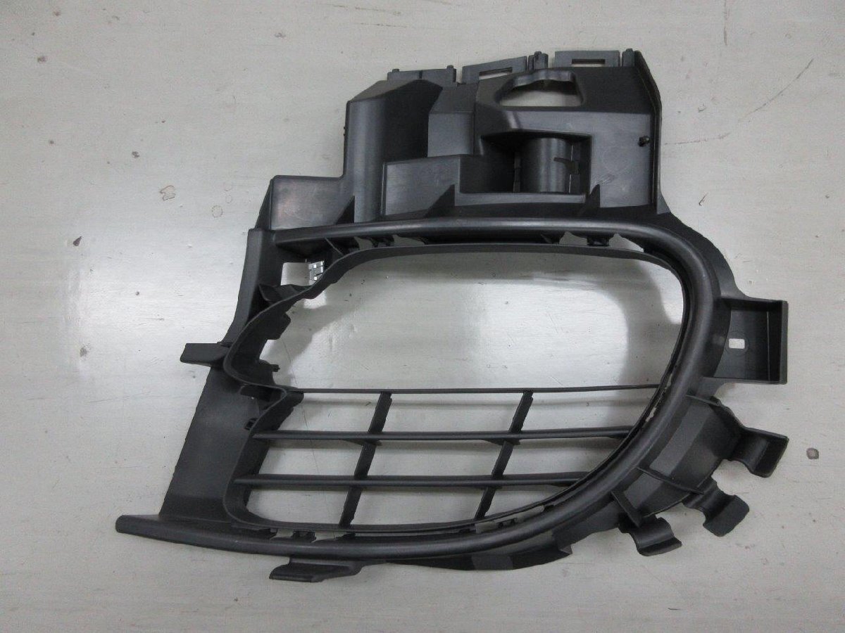 #782 ポルシェパナメーラ リテーニングフレーム L 左 ①(970.505.563.01) バンパーグリル拍卖