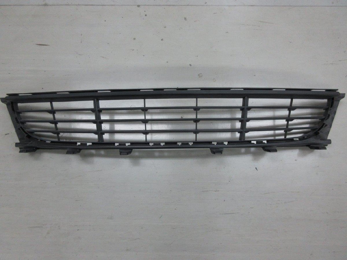 #787 ポルシェパナメーラ フロントバンパー センター リテーニングフレーム ⑤ (970.505.541.04) バンパーグリル拍卖