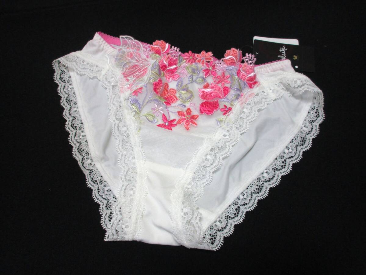 希少 ワコール サルート 33G おとめ座 ショーツ M 新品タグ付 583★拍卖