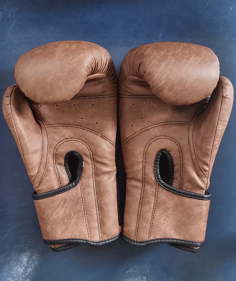 新品 GINGPAI レトロ ボクシンググローブ 12oz ブラウン拍卖